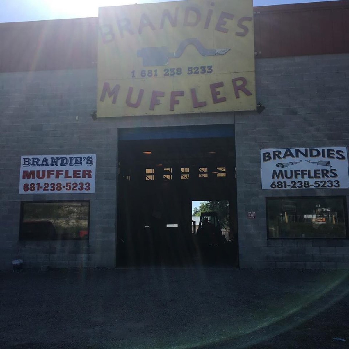Brandies Muffler auto repair shop